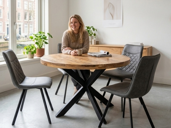 Ronde eettafels mangohout
